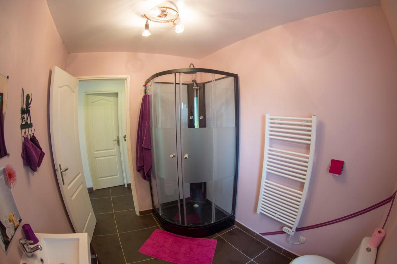 Bed and Breakfast Le Petit Manoir Farceaux Exterior foto
